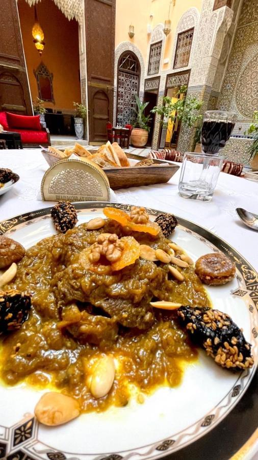 Riad Moulaydriss Et Giacomo Fes Luaran gambar